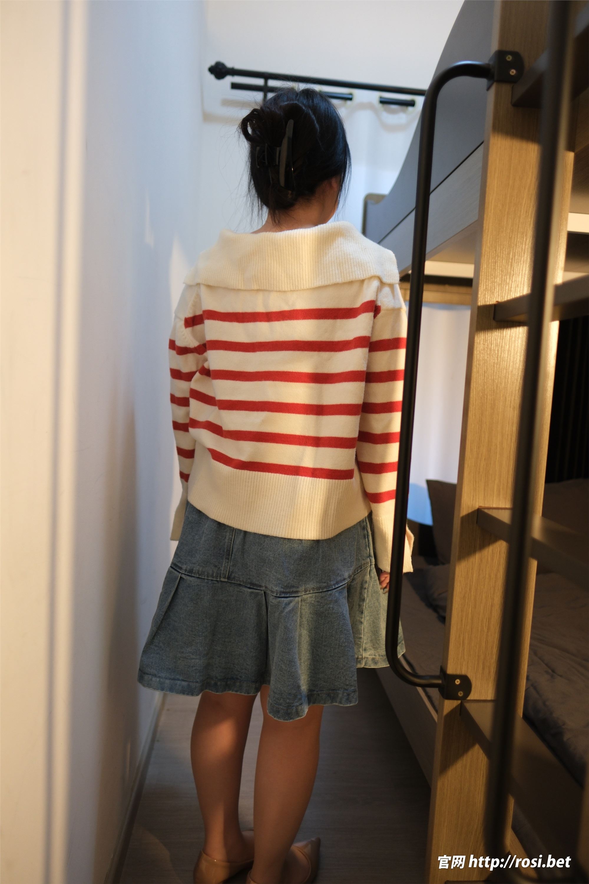 ROSI写真 2025.11.11 NO.5090